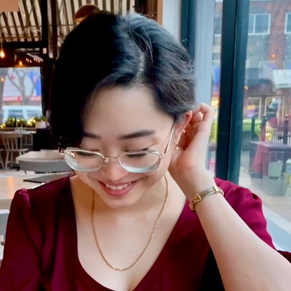 Meet your Posher, Michelle - Picture 1 of 1